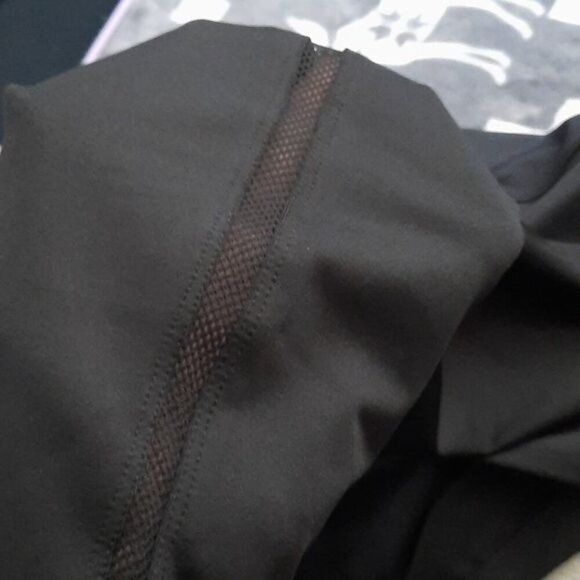 Michael Michael Kors Black Yoga Capri Leggings Size Small - Picture 7 of 7